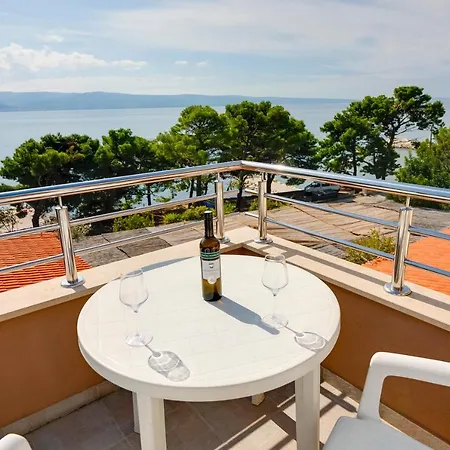 Dalmacija Bed and Breakfast 4*