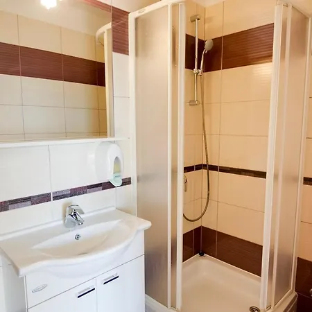 住宿加早餐酒店 Dalmacija 奥米什