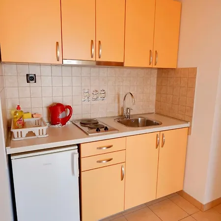 Alojamento de Acomodação e Pequeno-almoço Dalmacija 4*