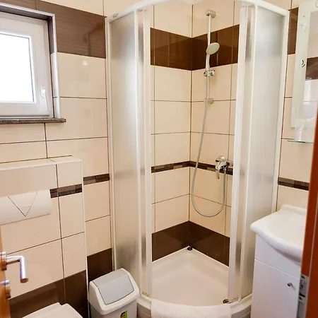 住宿加早餐酒店 Dalmacija 奥米什